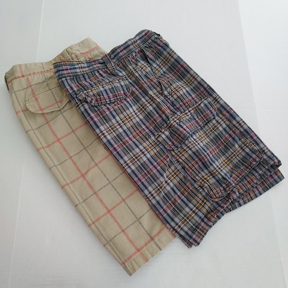 Men Size 32  Plaid & Stripes Bermuda Shorts Bundle